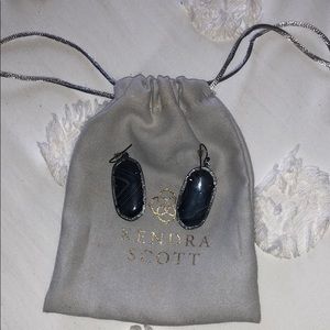 Elle Earrings